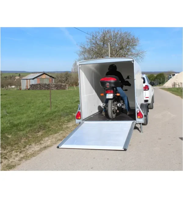 REMOLQUE PARA MOTOCICLETA CERRADO DEBON CARGO 1300 - Imagen 6